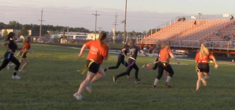 Renewed Annual Powder Puff Football Game Ends in Victory For Underclassmen