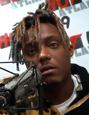 Deceased hip hop star Juice Wrld during an interview.
Via commons.wikimedia.org